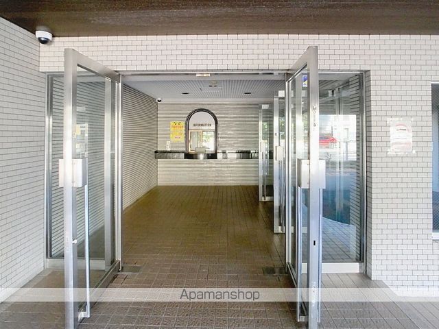 スカイハイツ甚目寺L棟の玄関写真
