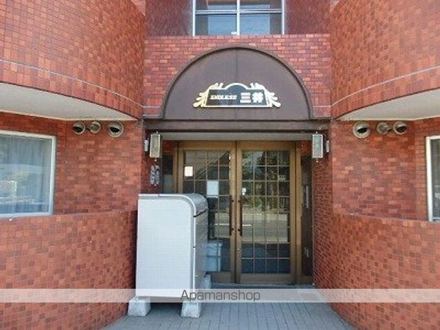エンドレス三井南6条の玄関写真