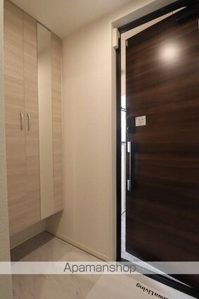 セレスティア小豆沢[1LDK/41.77m2]の玄関