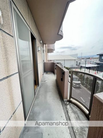 ロイヤル芝原南館の内装写真