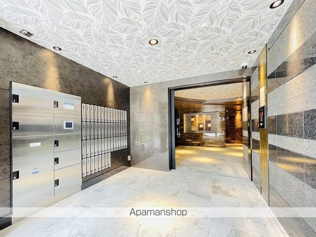 SーRESIDENCE鶴舞駅前の玄関写真