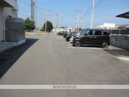 フォレスト　Ｂ棟[2LDK/53.25m2]の駐車場