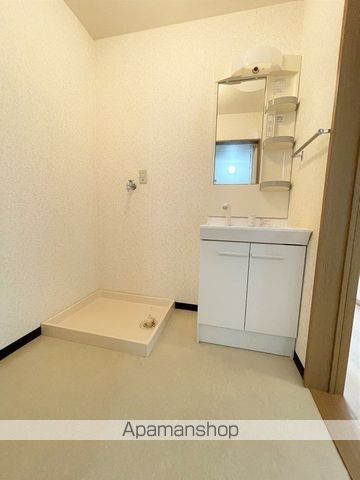ハイツハピィバリーII E棟の内装写真