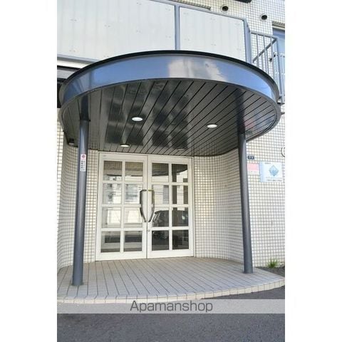 オプティマS13の玄関写真