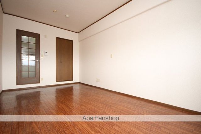 第8年見マンションの内装写真