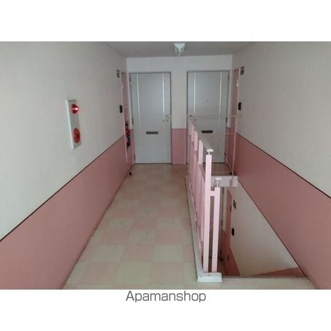 WITH PET 新道東駅前の内装写真