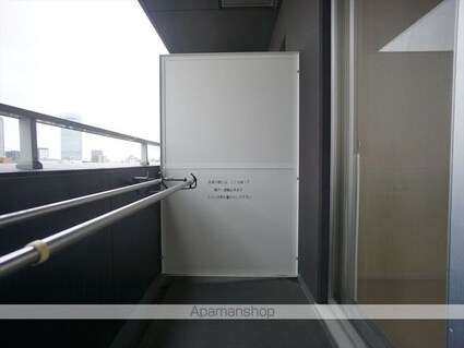 ラ・ヴィ・アン・ローズ[1R/23.17m2]のバルコニー