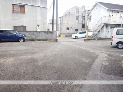 コーポ明[2K/32.3m2]の駐車場