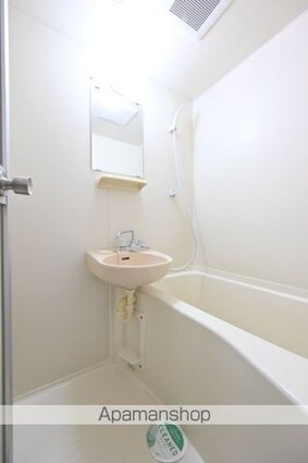 東京都中央区日本橋人形町３丁目[1K/18.63m2]のバス