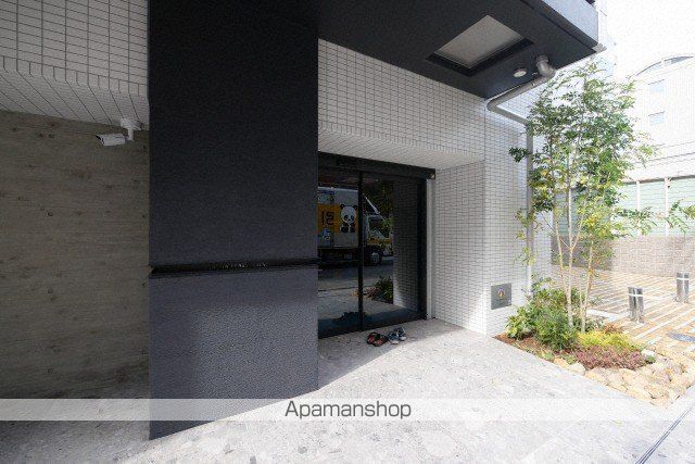シーズンフラッツ梅田NORTHの玄関写真