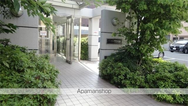 プリモ中宮の玄関写真
