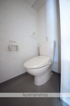 トライアーバンめじろ台[3LDK/64m2]のトイレ