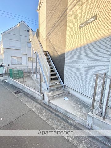 アムール西谷の玄関写真