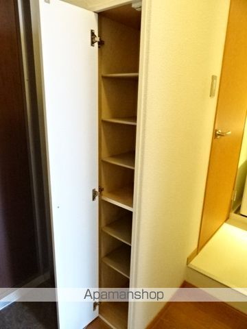 ユトリロ坪井町の内装写真