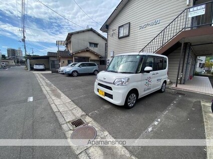 フォブール２１[1K/23.19m2]の駐車場