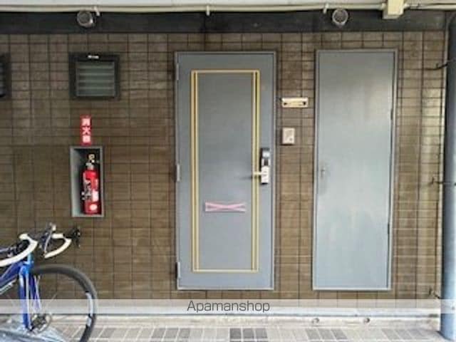 レインボーパレスの玄関写真