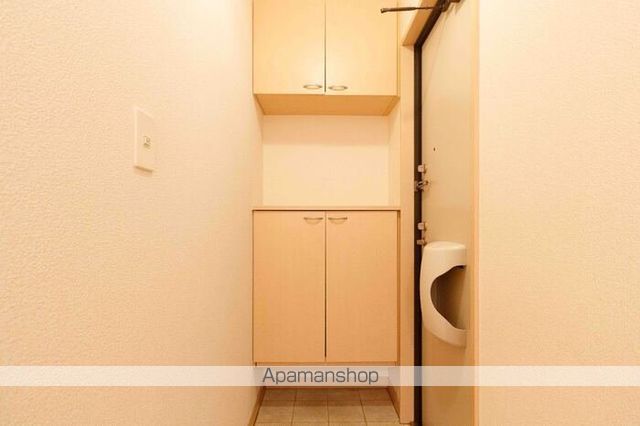 リビングタウン中川栄町 Bの内装写真
