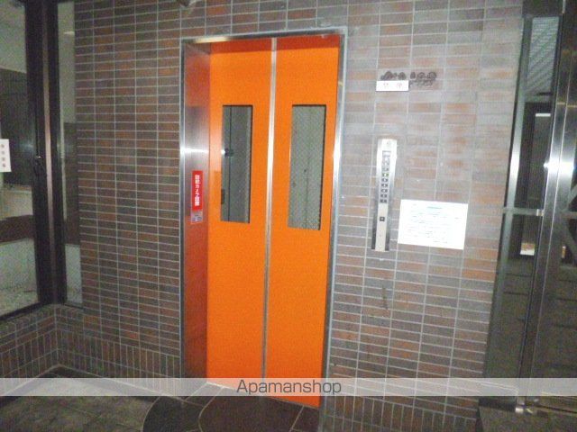 UNE・FOYERの内装写真