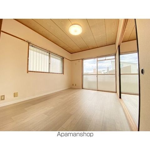 マンション柳の内装写真