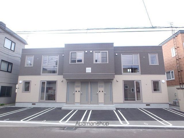 シャーメゾン発寒10・4の玄関写真