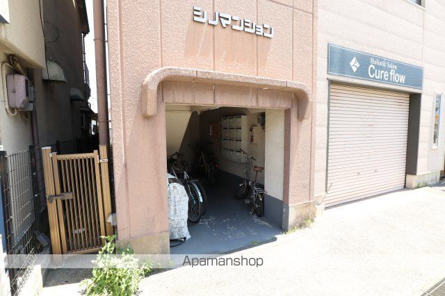 シノマンションの玄関写真