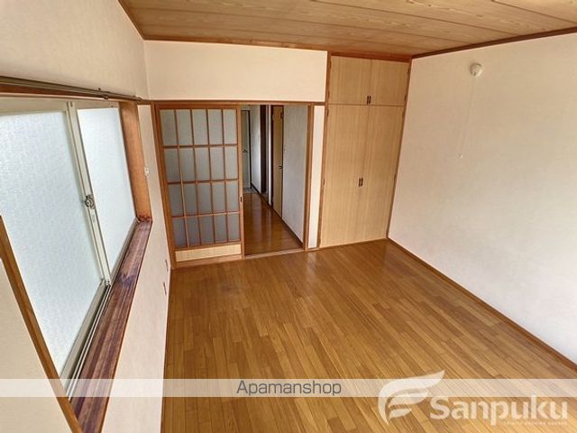 ハイツ大本の内装写真