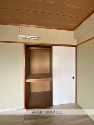 サンリッチ久保[2SLDK/70.67m2]の収納