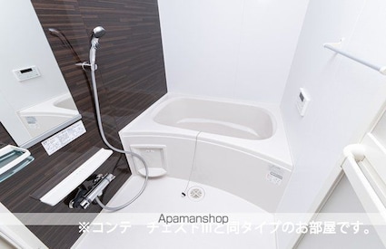 セグロ　３５８[1K/27.02m2]のバス