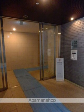 東京都台東区西浅草３丁目[2LDK/72.58m2]のエントランス1