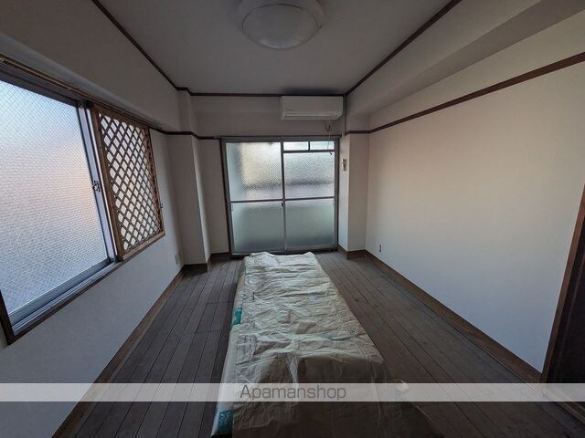 広島県広島市中区西白島町[3LDK/55m2]の内装1