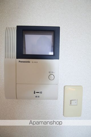 メゾネットの内装写真