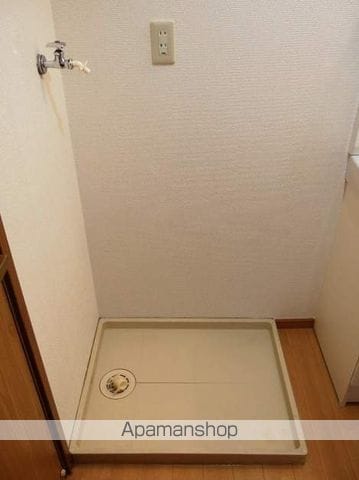 エレガントハイム岩松北の内装写真