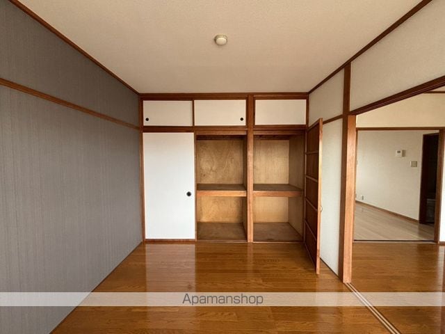 メゾン・ドゥ・セピアIIの内装写真
