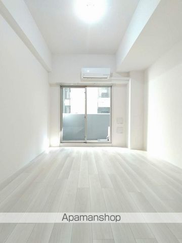 ESLEAD新大阪ラヴァーグの内装写真