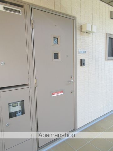コワンテールAの玄関写真