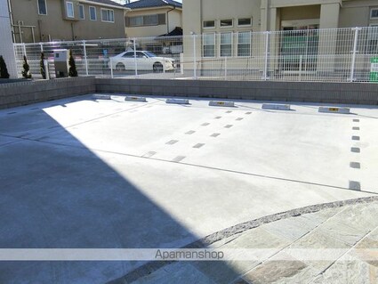 クラッテーロ国分寺[1K/27.84m2]の駐車場