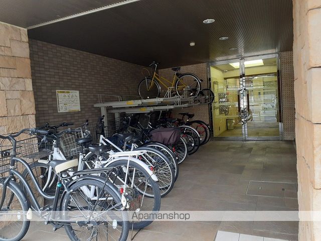 TRUSTY千代田の玄関写真
