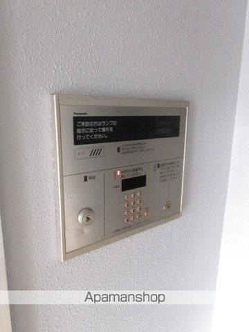 ハートレー7条館の玄関写真