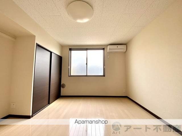 レオネクスト段々の内装写真