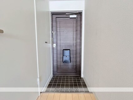 メゾン千田町[1LDK/39.6m2]の玄関