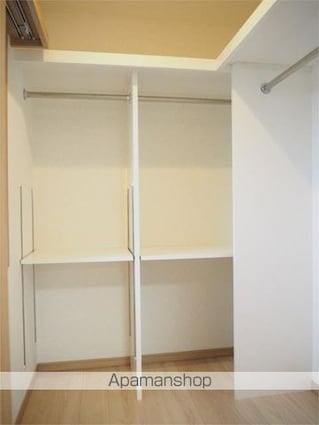ルーブル東十条[2LDK/57.6m2]の収納