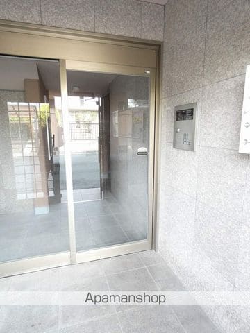 シャトレ伍番館の外観写真