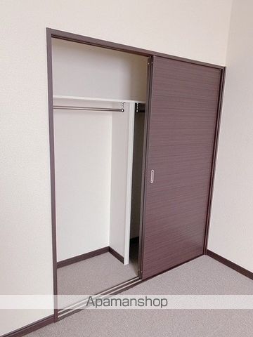 レオネクストセリバテール仁川IIの内装写真
