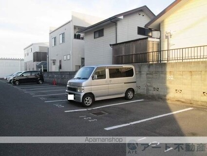 椿マンション[2DK/40m2]の駐車場