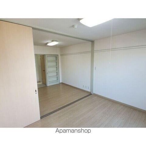 イーグルハイツ銀杏町の内装写真