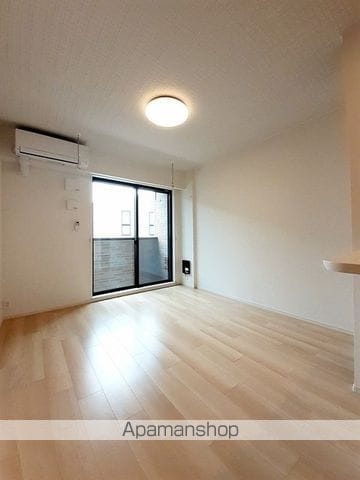 オーロラ ヴィレッジIIの内装写真