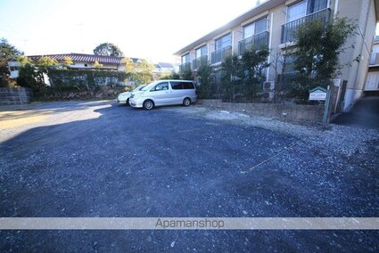 ＷＩＮ小谷田Ⅲ[1K/24m2]の駐車場