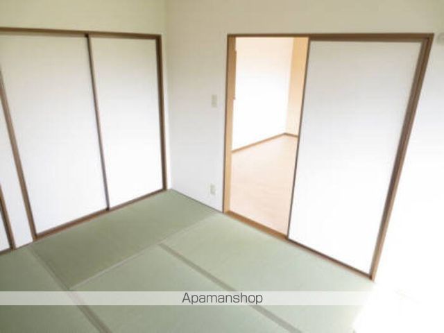 ファミーユ石田II A棟の内装写真
