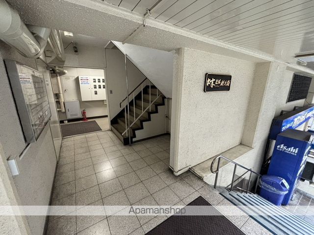 大京ビルマンション新大阪の玄関写真