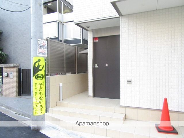 プライムレジデンスアルファの玄関写真